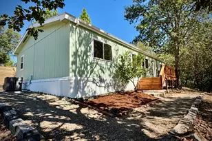 581 Azalea Dr, Grants Pass, OR 97526 - Photo 23