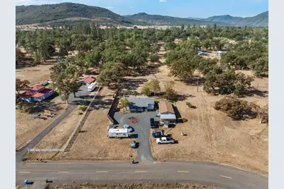 11615 Michael Road, Central Point, OR 97502 - Photo 27