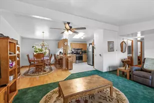 11615 Michael Rd, Central Point, OR 97502 - Photo 5