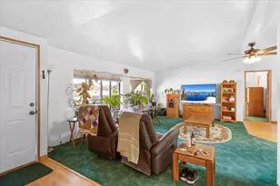 11615 Michael Rd, Central Point, OR 97502 - Photo 3