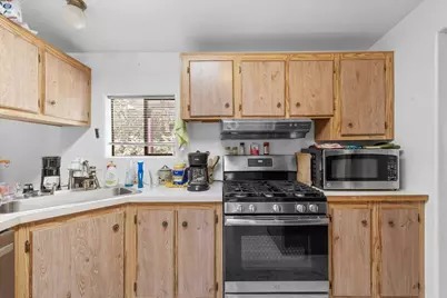 11615 Michael Road, Central Point, OR 97502 - Photo 9