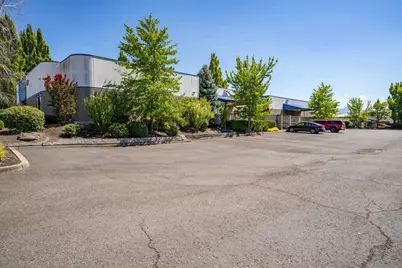 2090 Commerce Drive, Medford, OR 97504 - Photo 53
