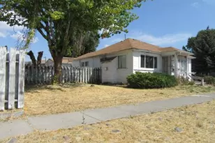 357 Division St, Klamath Falls, OR 97601 - Photo 3