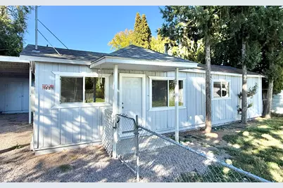 1827 Summers Lane, Klamath Falls, OR 97603 - Photo 11