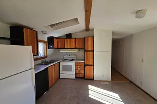 63930 N Hwy 97, Bend, OR 97701 - Photo 13