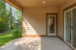 21302 Northeast Brooklyn Court, Bend, OR 97701 - Photo 25