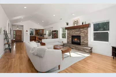 21302 NE Brooklyn Court, Bend, OR 97701 - Photo 15