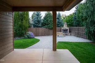 21302 Northeast Brooklyn Court, Bend, OR 97701 - Photo 43