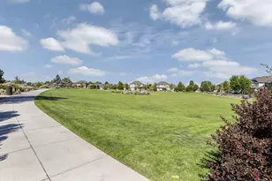 21302 Northeast Brooklyn Court, Bend, OR 97701 - Photo 47