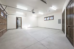 56673 Glowstone Loop, Bend, OR 97707 - Photo 45