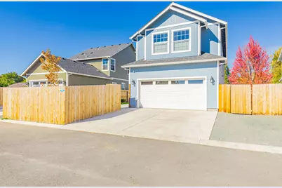 1019 SW J Street SW, Grants Pass, OR 97526 - Photo 27