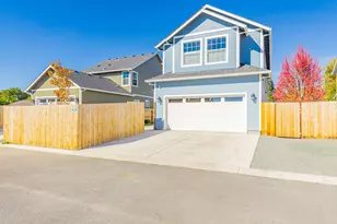 1019 SW J Street SW, Grants Pass, OR 97526 - Photo 27