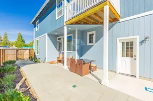 1019 SW J Street SW, Grants Pass, OR 97526 - Photo 25