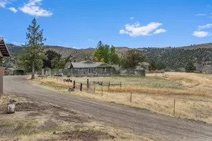 19369 US-26, Mitchell, OR 97750 - Photo 53
