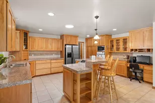 3307 Freeland Rd, Central Point, OR 97502 - Photo 9