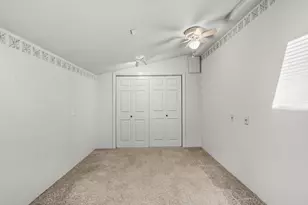 208 NW Creekside Dr, Grants Pass, OR 97526 - Photo 25