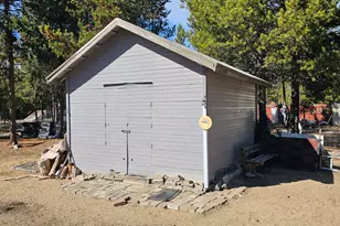 16138 Amber Ln, La Pine, OR 97739 - Photo 9