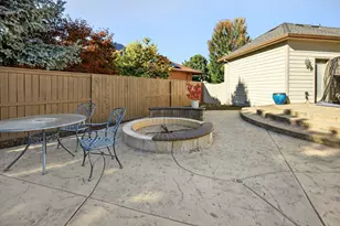 24 Blackstone Ct, Eagle Point, OR 97524 - Photo 13