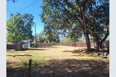 11427 Blackwell Road #22, Central Point, OR 97502 - Photo 13
