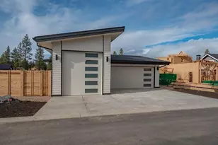 3337 NW Leavitt Ln, Bend, OR 97703 - Photo 7