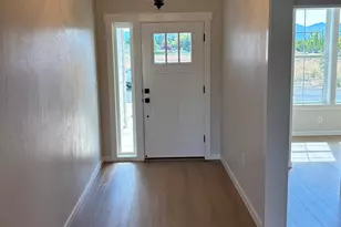 3739 Ford Dr, Medford, OR 97504 - Photo 5