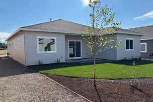 3739 Ford Dr, Medford, OR 97504 - Photo 3