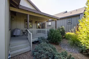 61194 Geary Dr, Bend, OR 97702 - Photo 35