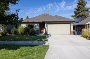 61194 Geary Dr, Bend, OR 97702 - Photo 1