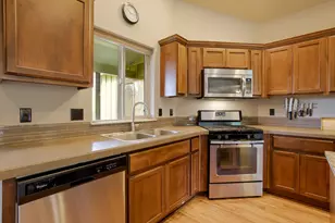 61194 Geary Dr, Bend, OR 97702 - Photo 15