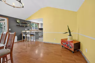 2055 Terrel Dr, Medford, OR 97501 - Photo 11