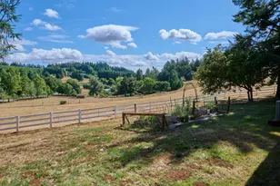 8166 Saghalie Dr S, Salem, OR 97306 - Photo 37