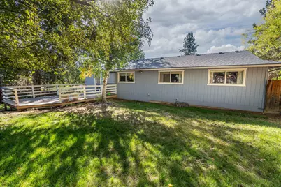 536 NW Saginaw Avenue, Bend, OR 97703 - Photo 17