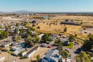 246 SE 6th St, Redmond, OR 97756 - Photo 41