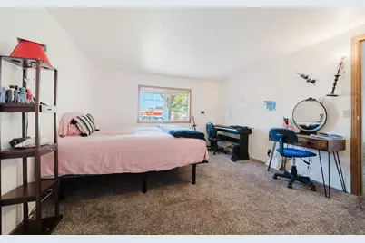 246 SE 6th Street, Redmond, OR 97756 - Photo 27