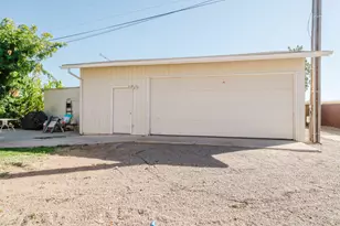 246 SE 6th St, Redmond, OR 97756 - Photo 39