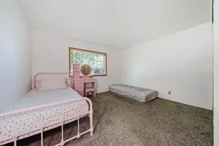 246 SE 6th St, Redmond, OR 97756 - Photo 25