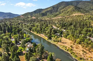 [Address not provided], Grants Pass, OR 97527 - Photo 3