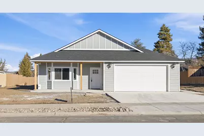 811 Quail Point Drive, Klamath Falls, OR 97601 - Photo 1