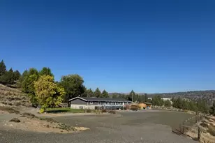 27637 La Costa Ave, John Day, OR 97845 - Photo 1