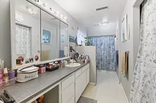 1129 Pinecroft Ave, Medford, OR 97501 - Photo 17