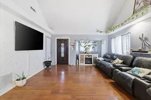 1129 Pinecroft Ave, Medford, OR 97501 - Photo 5