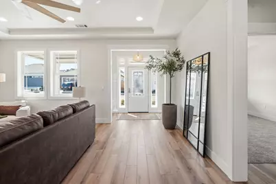 3145 Monaco Court, Medford, OR 97504 - Photo 3