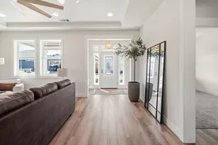 3145 Monaco Ct, Medford, OR 97504 - Photo 3