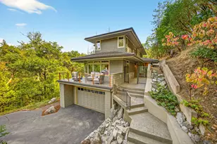 545 Ashland Creek Dr, Ashland, OR 97520 - Photo 3