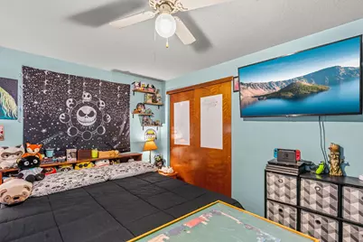 710 SE 12th Street, Grants Pass, OR 97526 - Photo 15