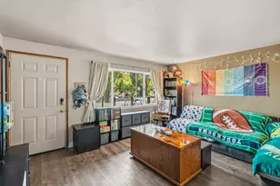 710 SE 12th St, Grants Pass, OR 97526 - Photo 7