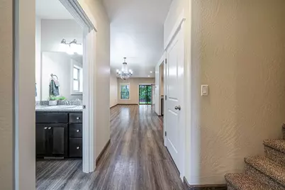 3860 Creek View Drive, Medford, OR 97504 - Photo 7