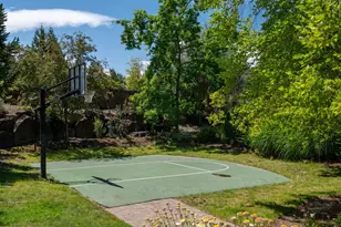 22936 Ghost Tree Ln, Bend, OR 97701 - Photo 71