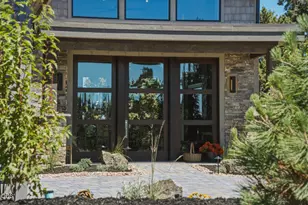 22936 Ghost Tree Ln, Bend, OR 97701 - Photo 3