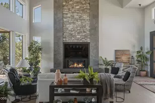 22936 Ghost Tree Ln, Bend, OR 97701 - Photo 5